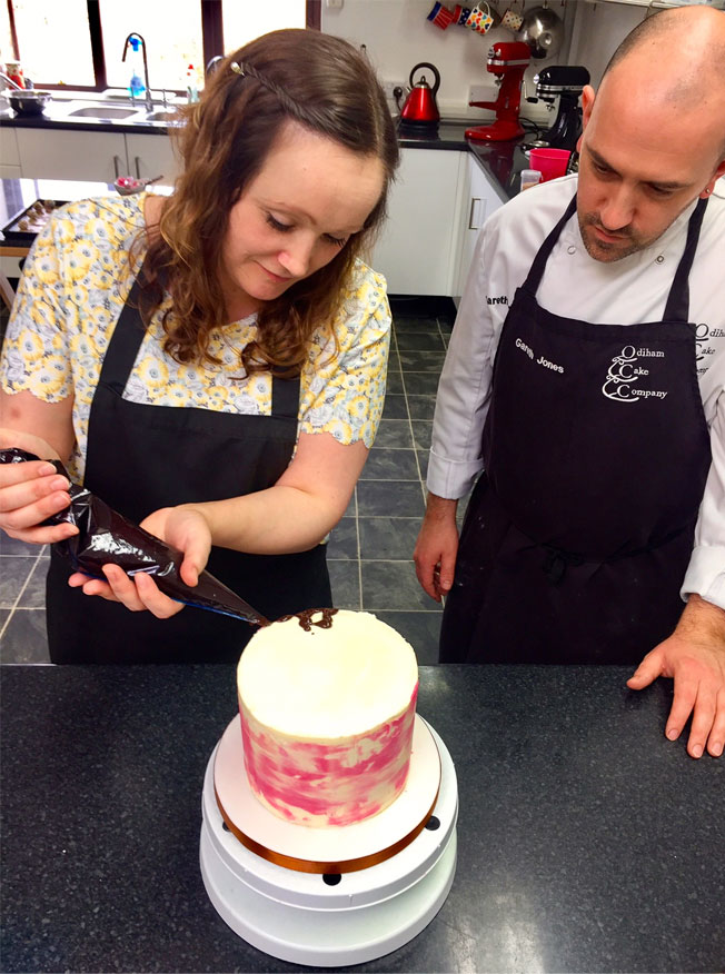 How To Make A Drip Cake The Professional Way