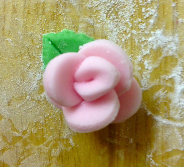 How To Make Icing Roses