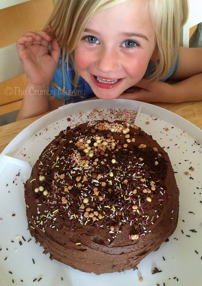 How To Decorate A Chocolate Cake